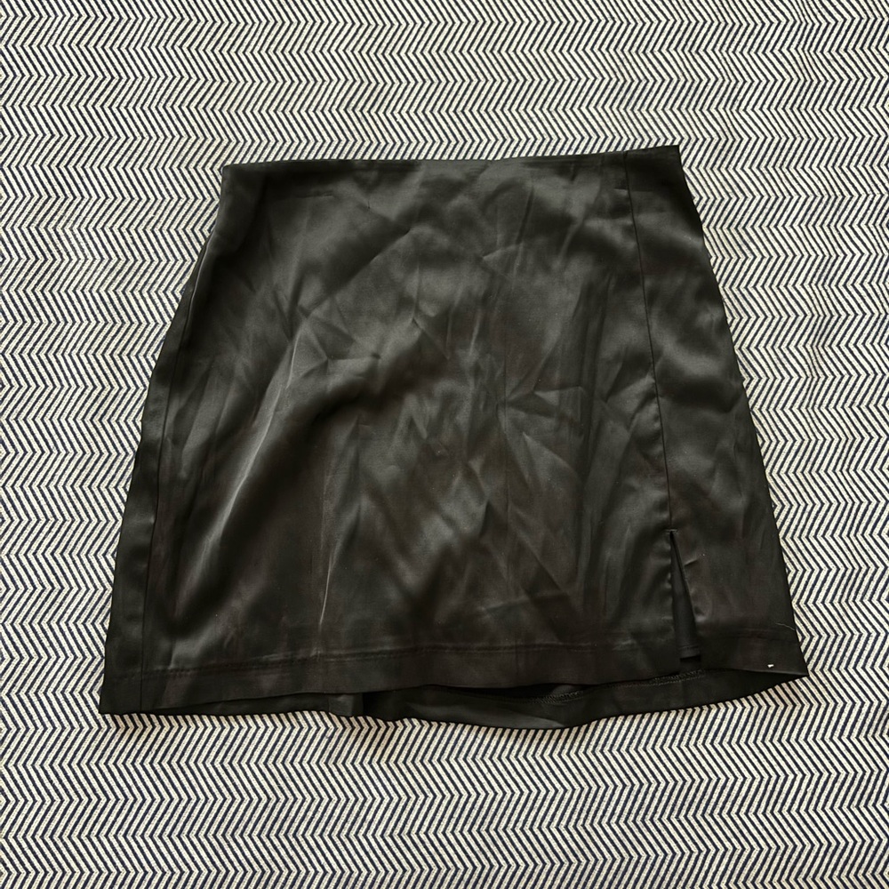 SIZE S ABERCROMBIE SKIRT